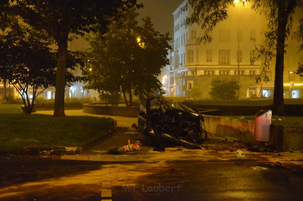 VU Pkw Koeln Neustadt Nord Hansaring Eberplatz P79.JPG